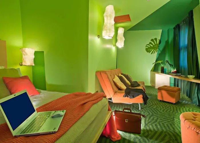 ホテル アビタルト 4*