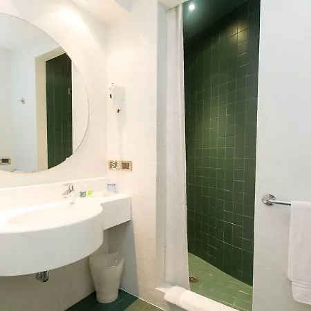Abitart Hotel 4*